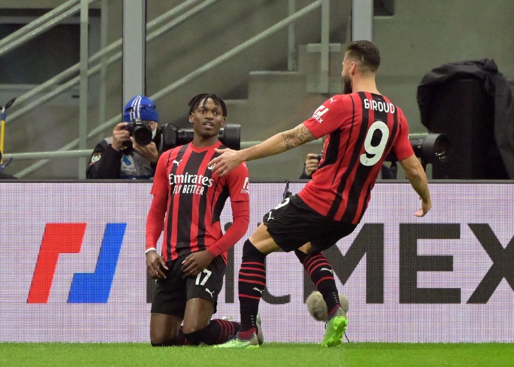  拉齐奥锋线重组失败，萨里变阵收效甚微  