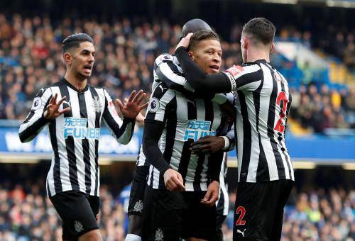  纽卡黑马狂奔进前三,埃迪豪获月度最佳教练  